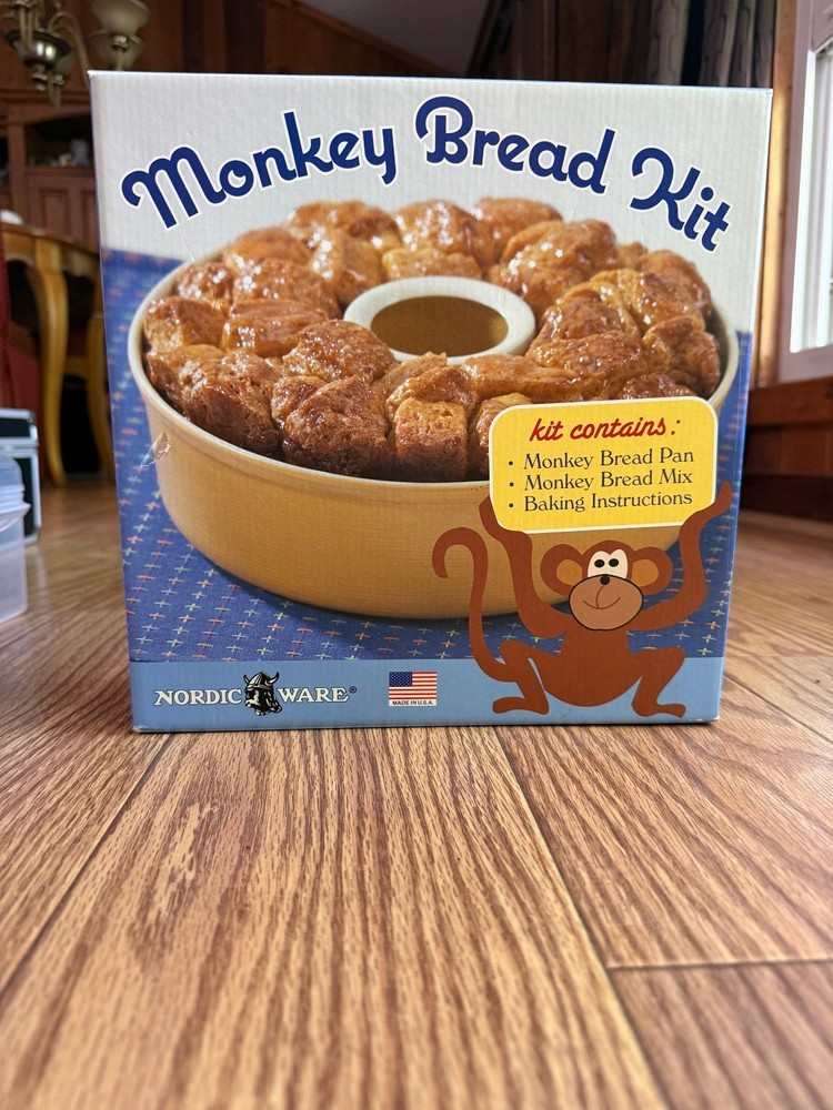 NORDIC WARE NON STICK 10" MONKEY BREAD KIT NEW IN BOX
