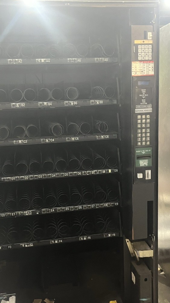 Rowe 4900 JR Snack Vending Machine