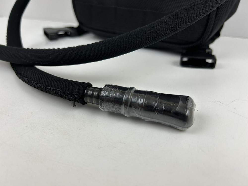 HEXIS UTV Hydration System Dual 2L Bladders Water Resistant Ballistic Nylon