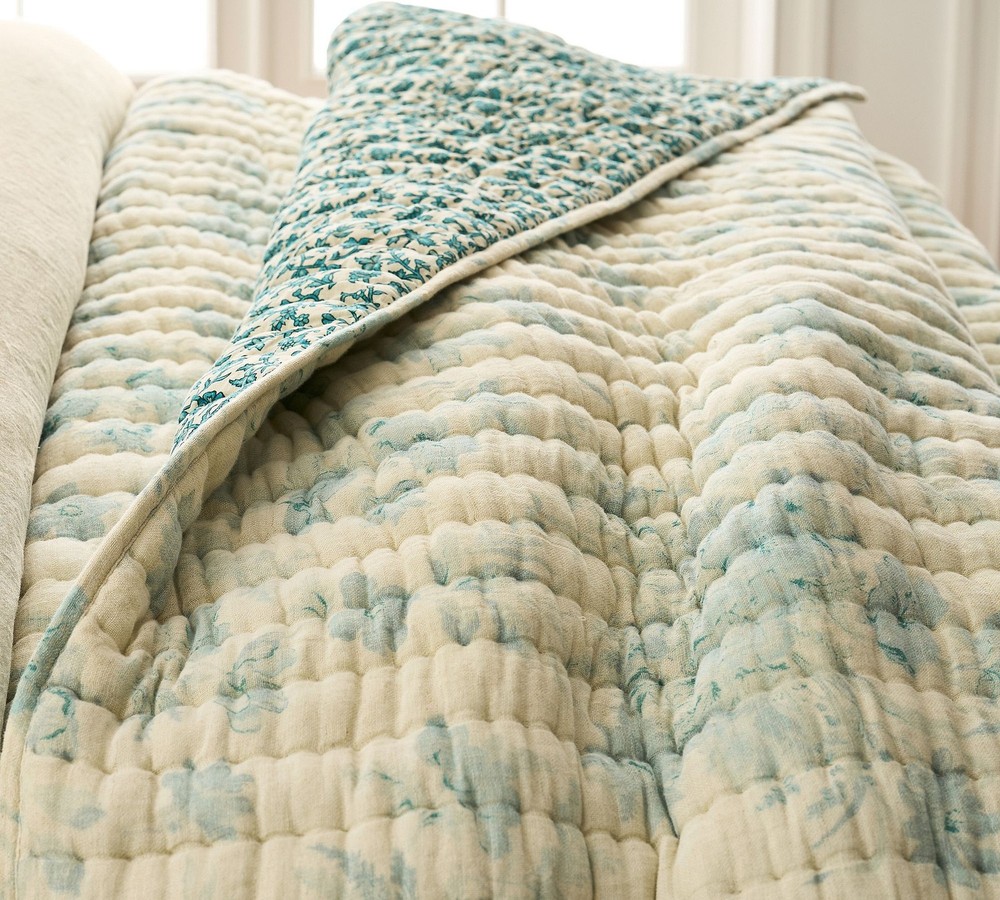 Pottery Barn Floral Cloud Reversible Quilt