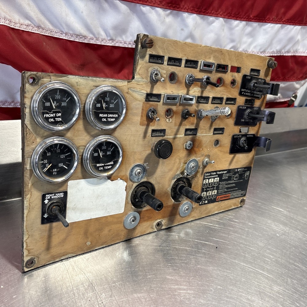 1987-2000 Peterbilt 379 TRIM OR COVER Dash Panel - Used | 316714