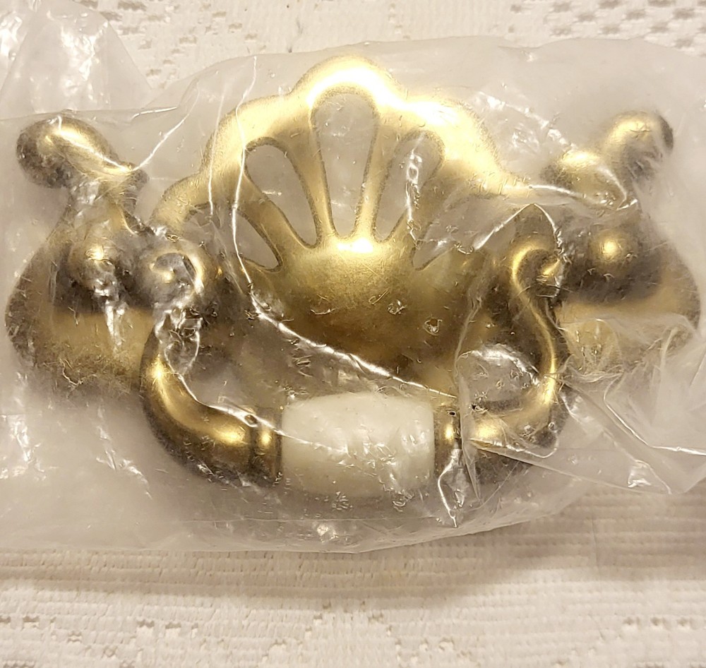 Vtg NIP Brass Drawer Pulls Ornate Ceramic Accent Drop Pull