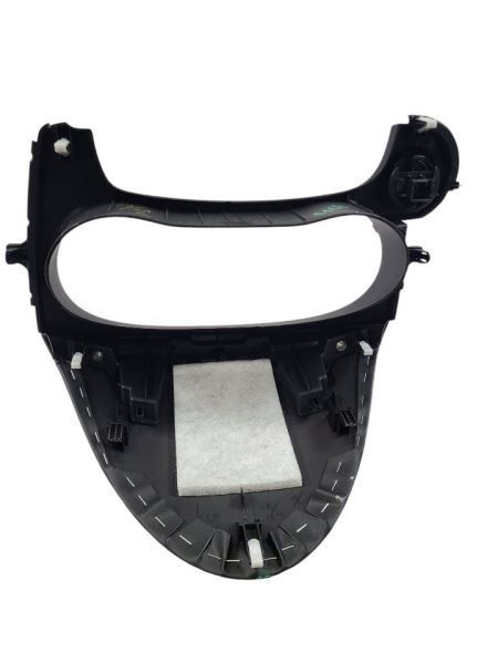 OUTLANDER 2016 Dash Bezel 600808