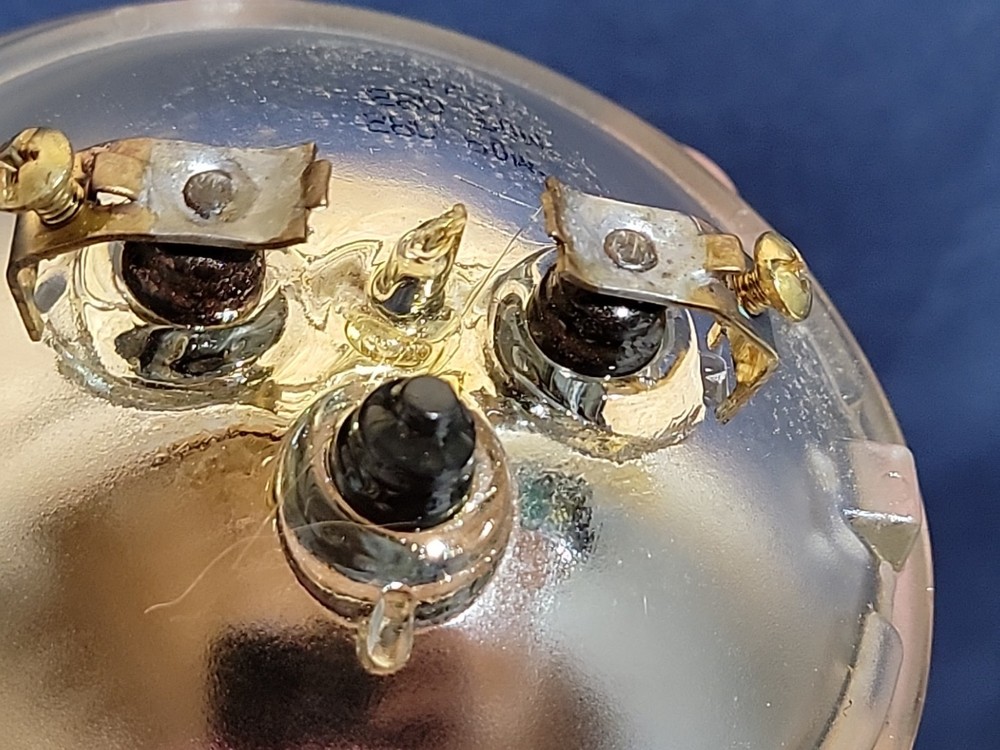 Replacement Bulb for LIGHT BULB / LAMP 4752 60W 28V