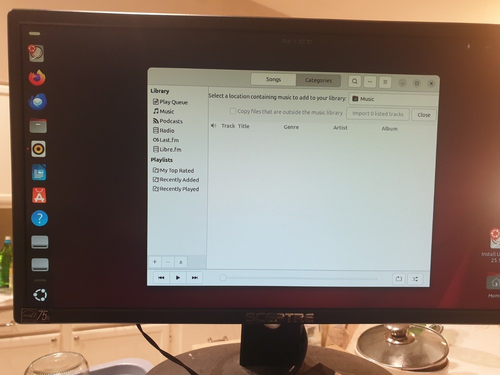 Linux Ubuntu 25.10, 64-bit, Bootable Live and Install USB Flash Drive