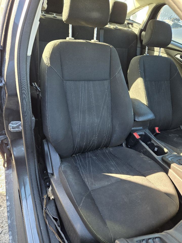 2015-2018 Ford Focus Front 4.2" Display Screen