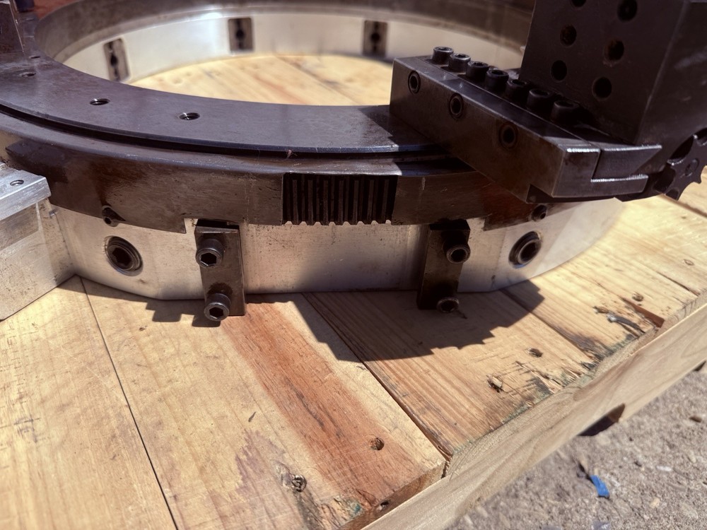 MACTECH 816LC Clamshell Pipe Lathe Split Frame with Air Motor 10.75”-16”