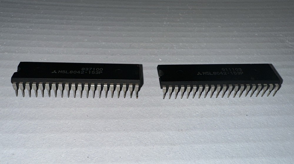 M5L8042-153P Mask ROM Microcontroller