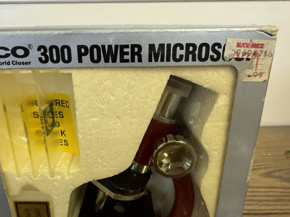 Vintage - 1988 Tasco 300E Variable Power Microscope with Discovery Kit