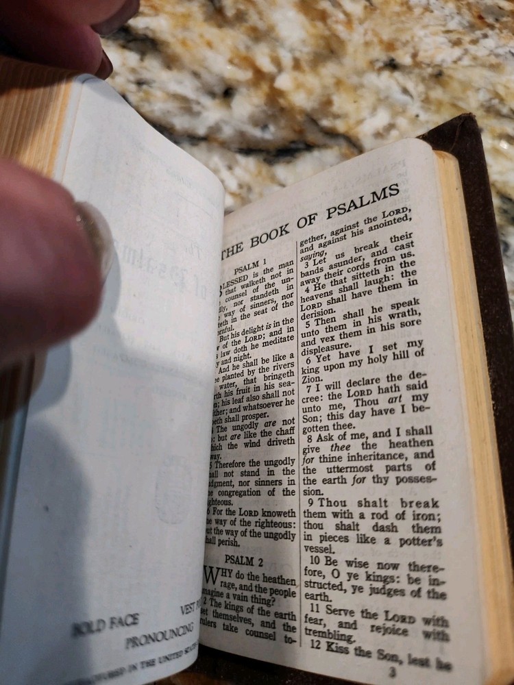 1941 WWII US Army New Testament W/Psalms Pocket Edition Franklin D.Roosevelt