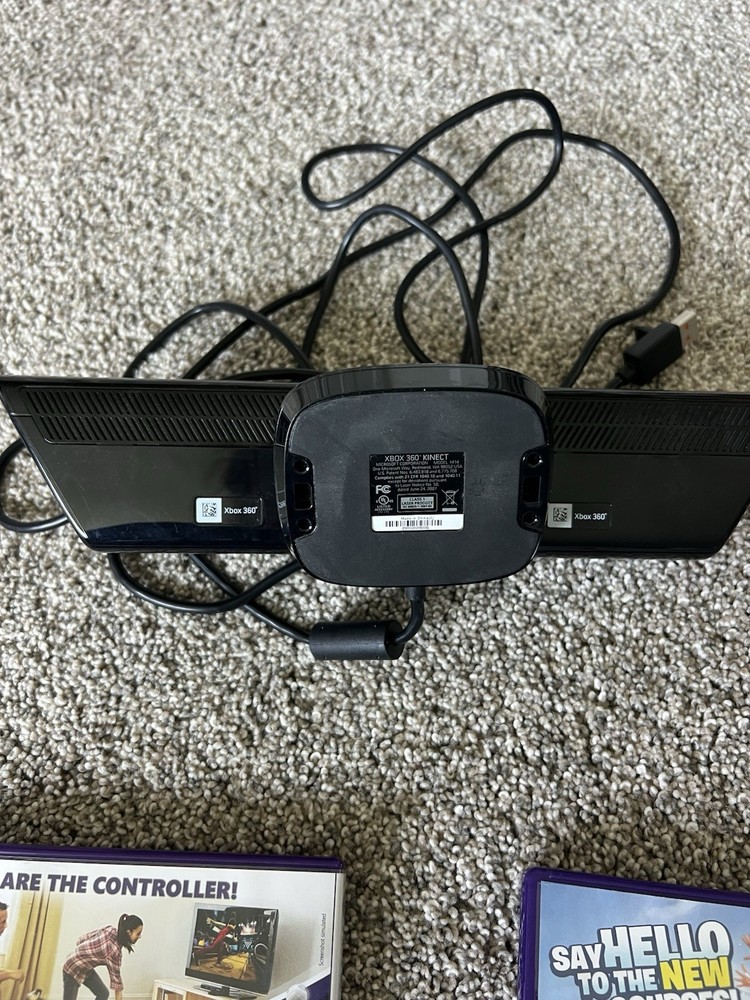 Xbox 360 Kinect Sensor Model 1414 with 4 Games