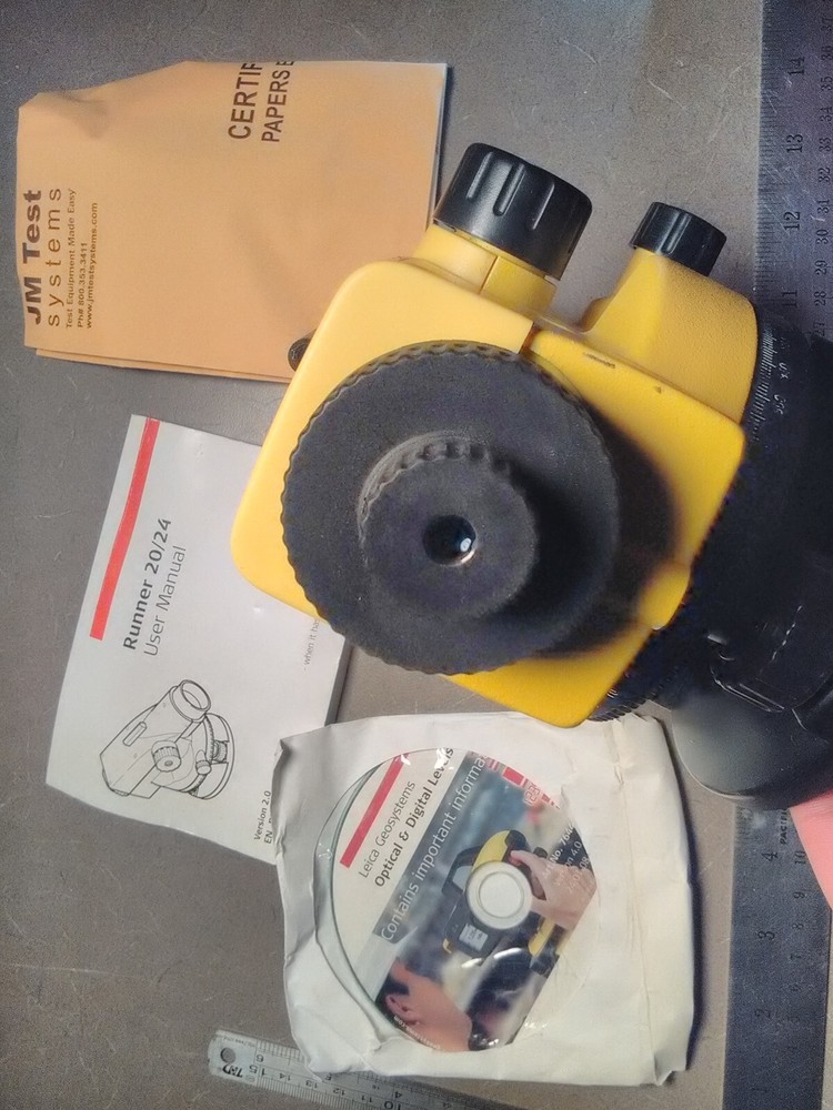 Leica Runner 24 Professional Automatic Level Surveying Equipment Hardshell Case