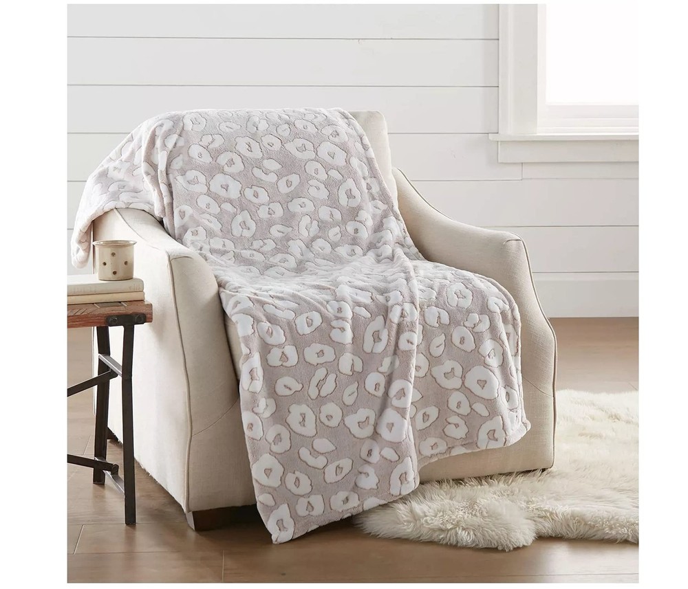 Member's Mark Lounge Grey Frosted Jacquard Leopard Throw, 60" x 70"
