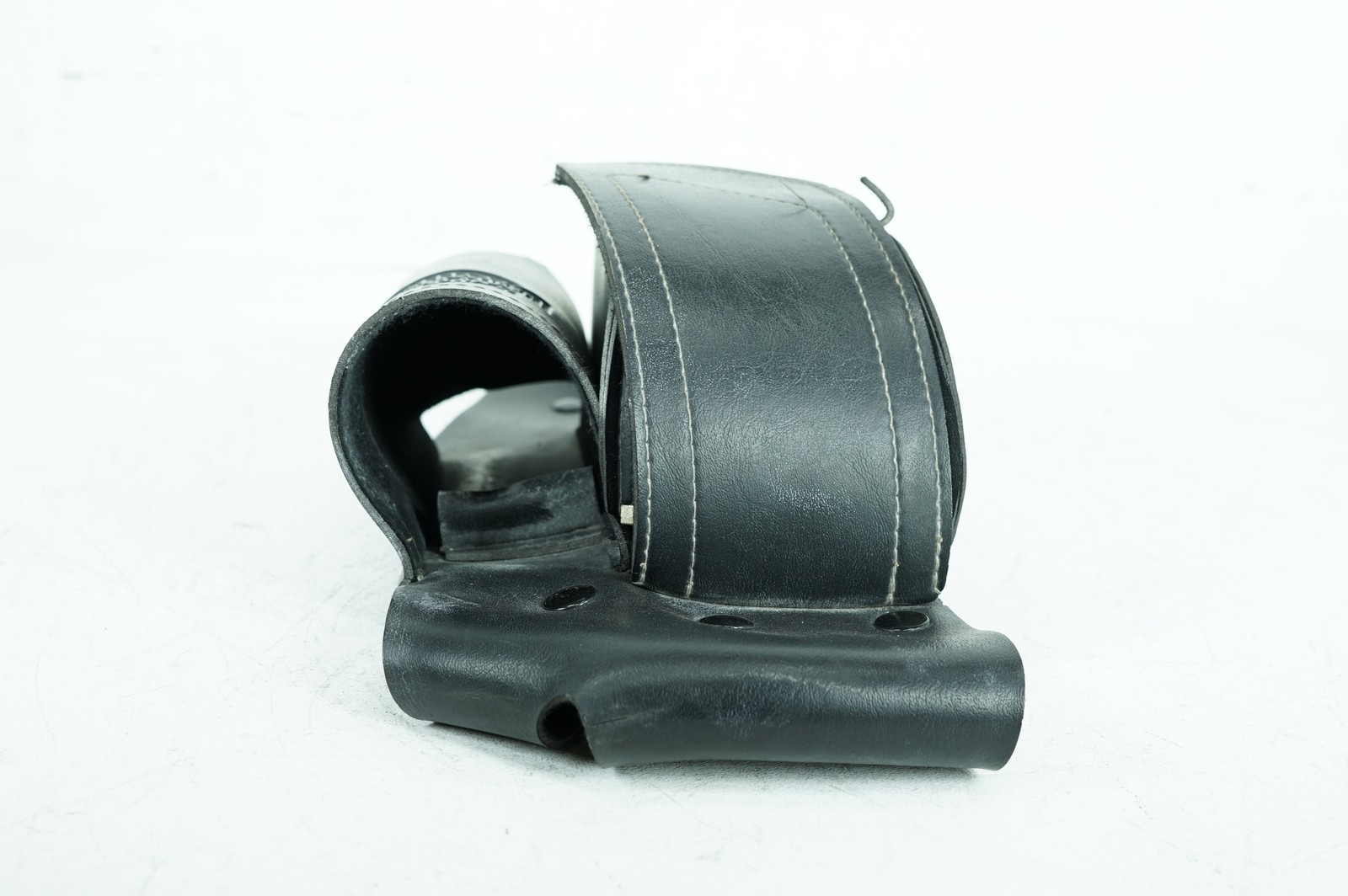 01 Harley Touring Electra Glide Ultra OEM Onboard Tool Bag Leather Storage Torn