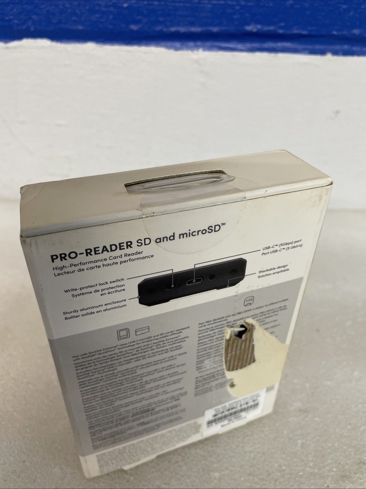 SanDisk Professional PRO-READER SDPR5A8-0000-GBAND Flash Reader New Damaged Box