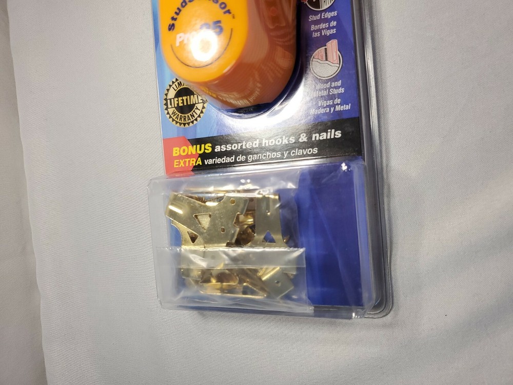 Zircon StudSensor Pro25 Stud Finder With Picture Hanging Kit 69575