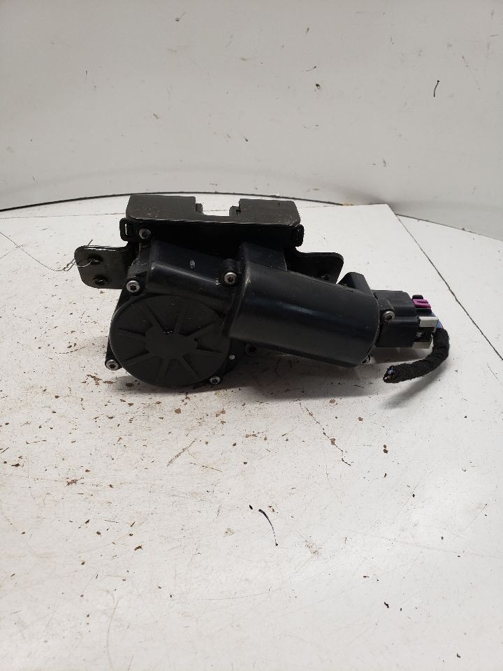 TRAVERSE 2012 Door Lock Actuator 1381546 OEM