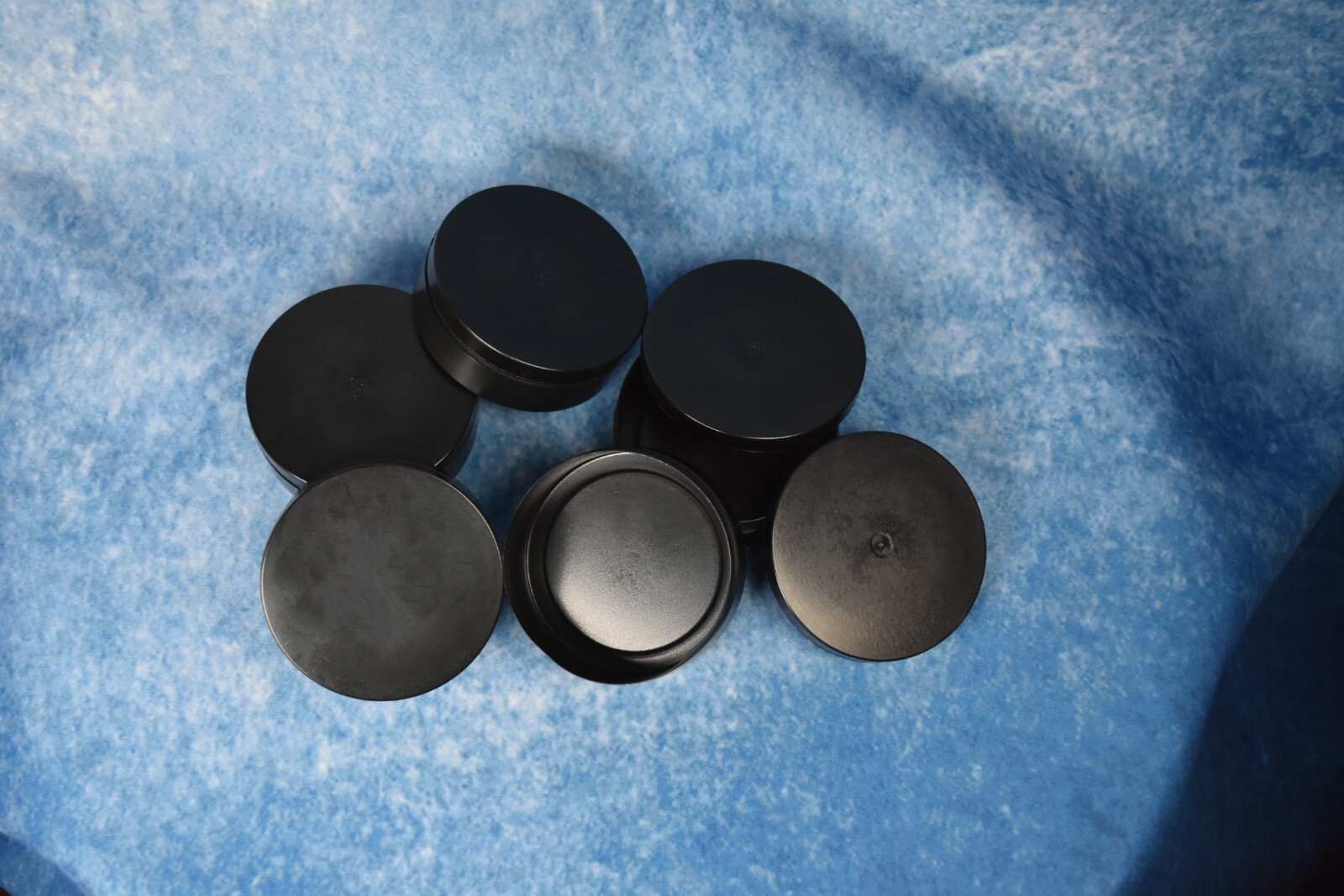 5 New 2oz chew cans plastic 2.5"x7/8" Storing Spices, Candies, BPA-free