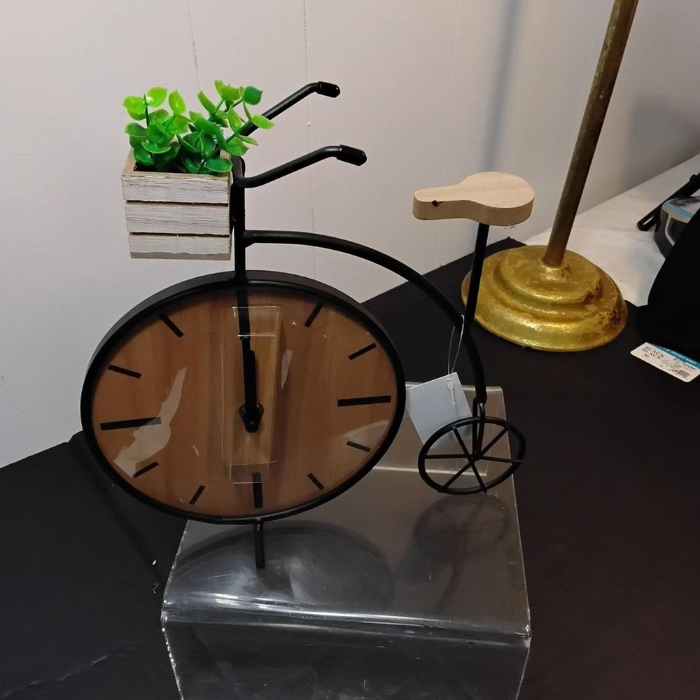 Rustic Bicycle Wall Clock with Planter