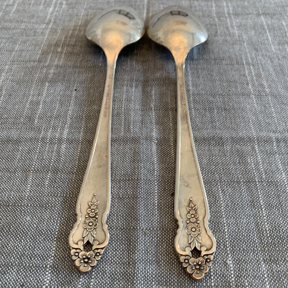 Oneida Prestige Silverplate table spoon Distinction
