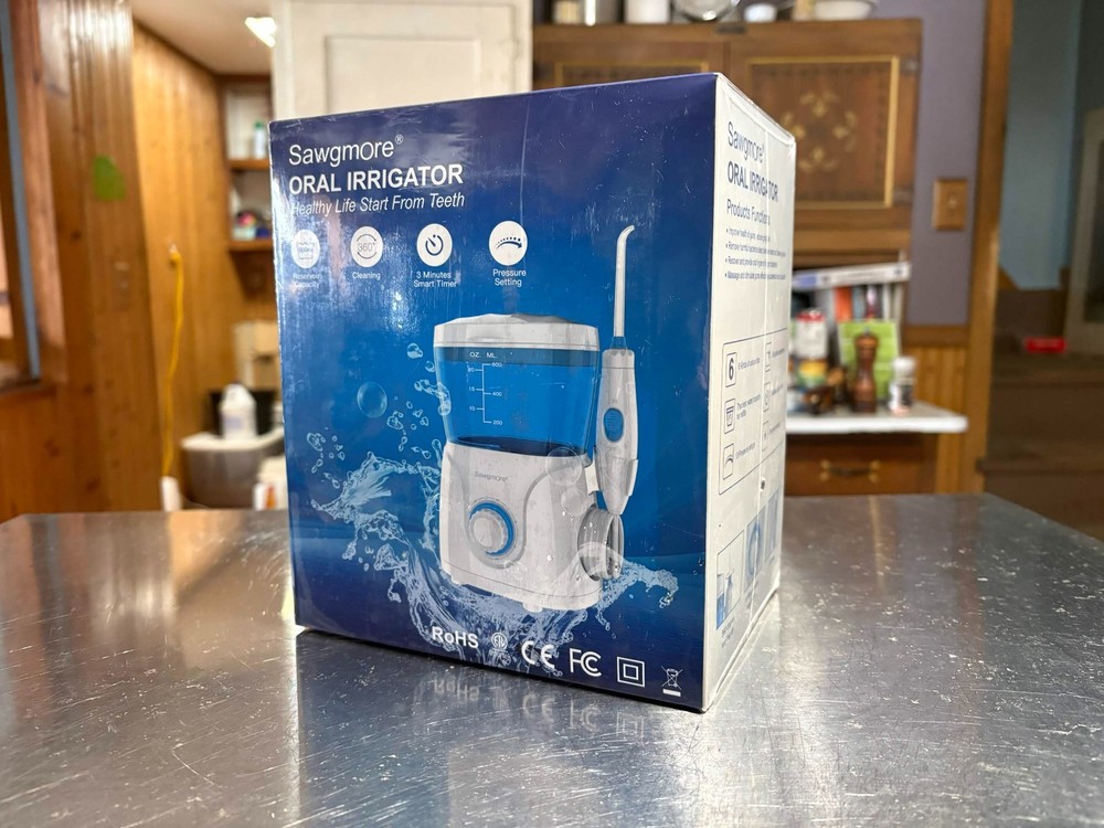 Sawgmore oral irrigator in box