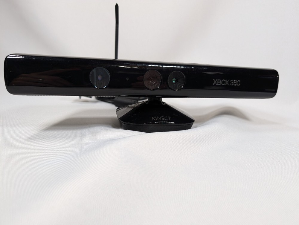 Microsoft Xbox 360 - Kinect - Model 1414 - Untested