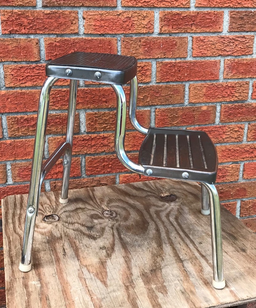 VINTAGE GRISWOLD TWO  STEP STOOL