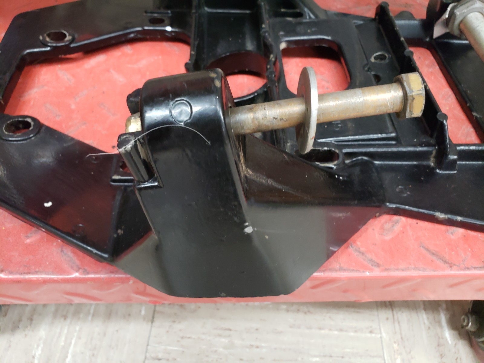 Mercruiser 49701 / 65550 / 65545 Pre-Alpha Transom Plate