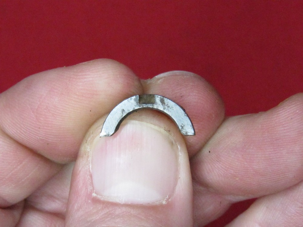 Unknown Rifle Extractor