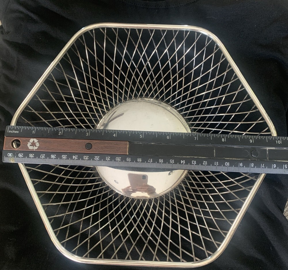 Vintage Gorham YC 746 Silverplated Hexagon Wire Fruit/Bread Basket