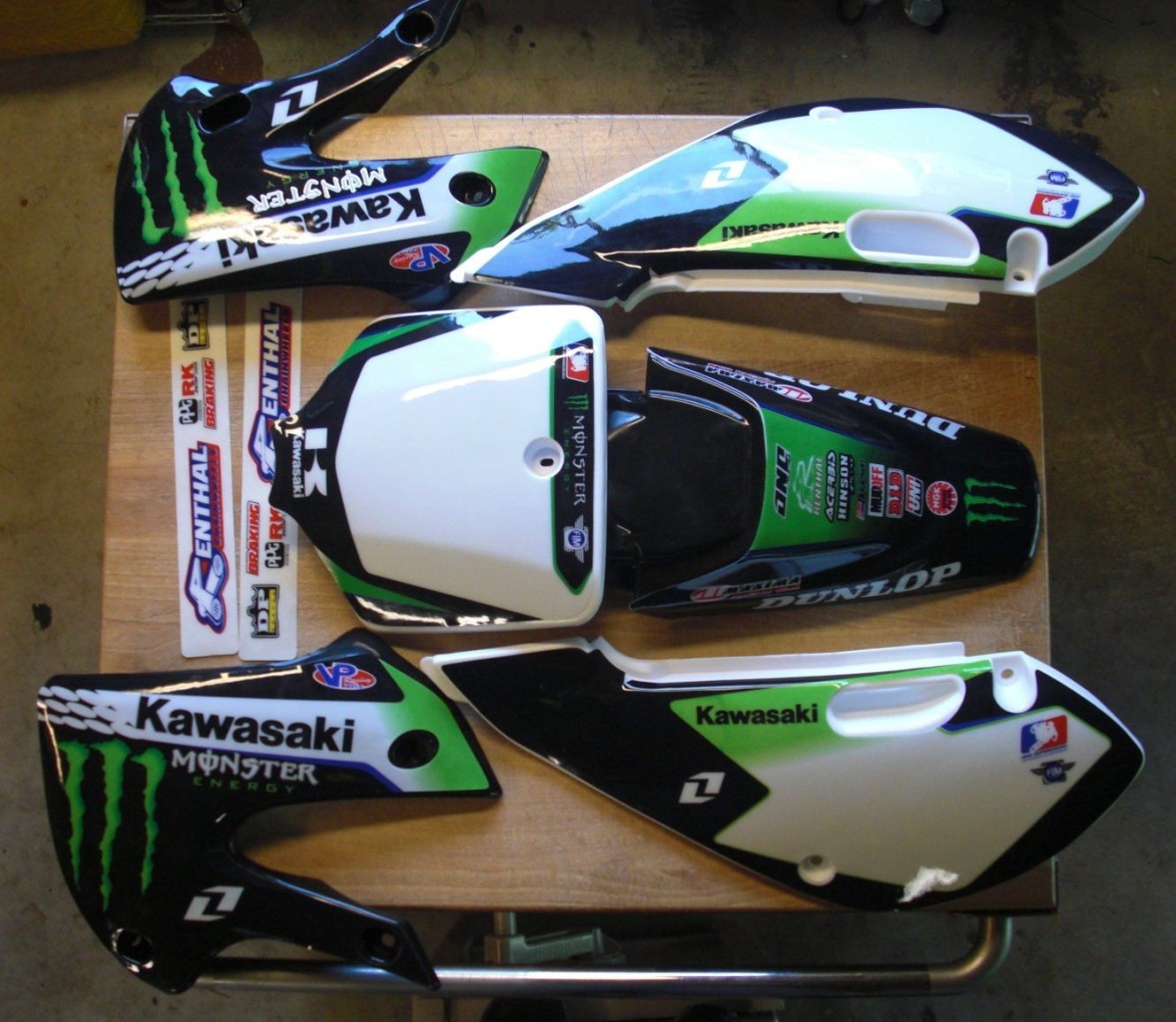 KLX 110 02-09 Kx 65 02-20 Graphic Kit w/ Plastics Black kit New Free Grips