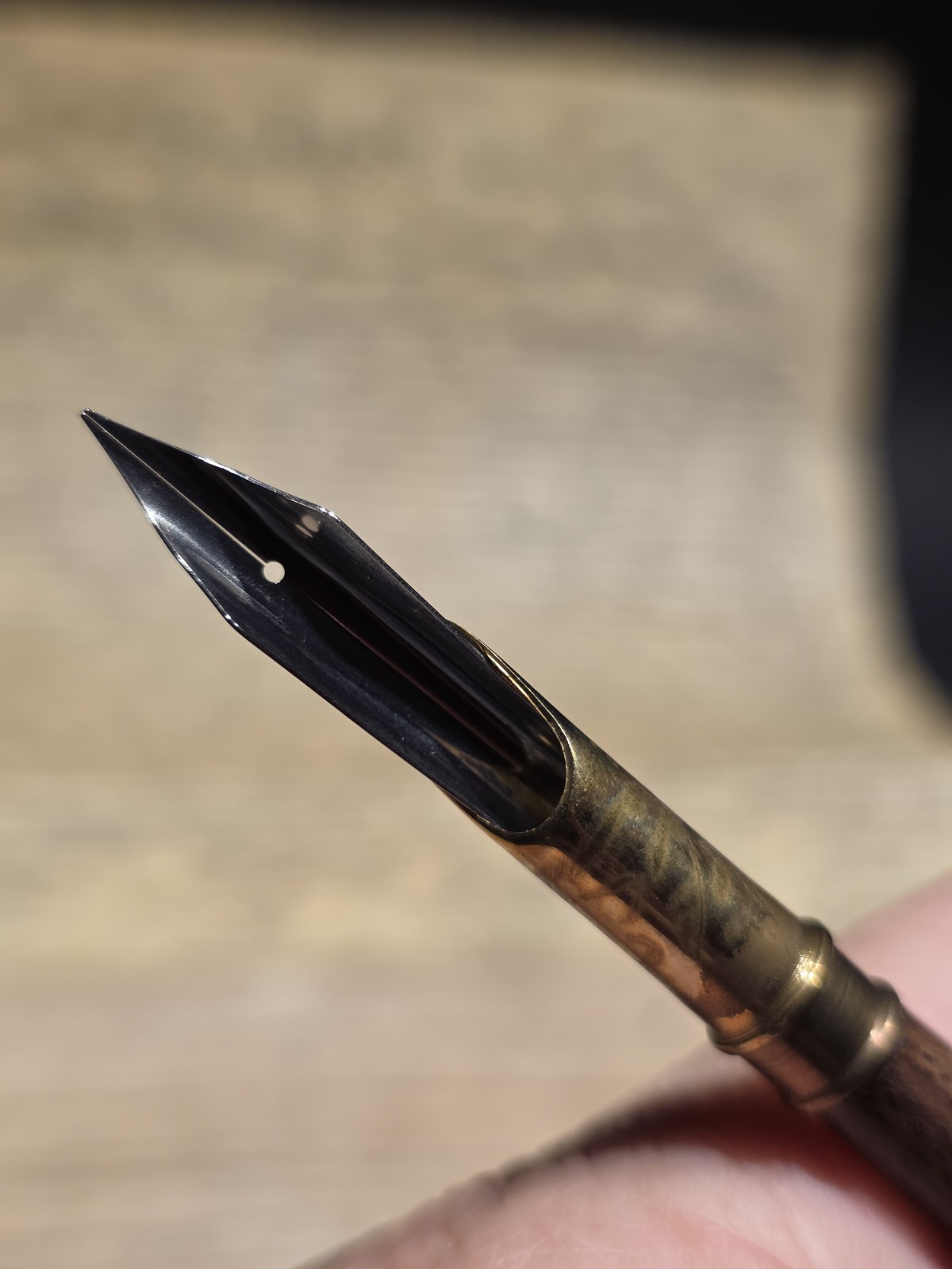 7" Antique Style Wood Turned Single Dip Pen