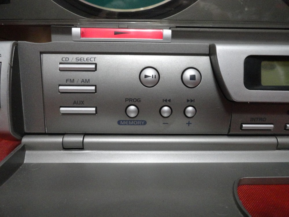 EMERSON MS3100 TRIPLE PLAY LINEAR 3 CD CHANGER