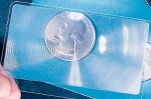 5 Pack of 3X Magnifying Wallet Fresnel Lenses - Great for Reading and Solar