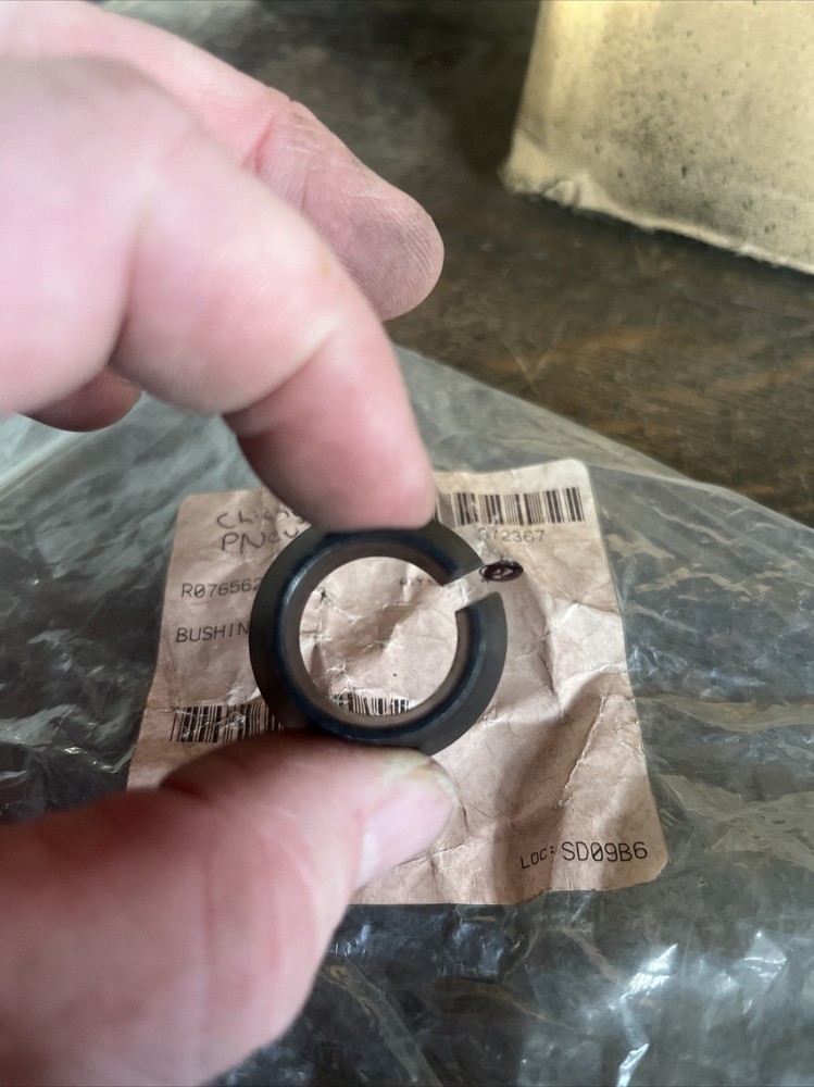 NOS Chicago Pneumatic, Bushing R076562