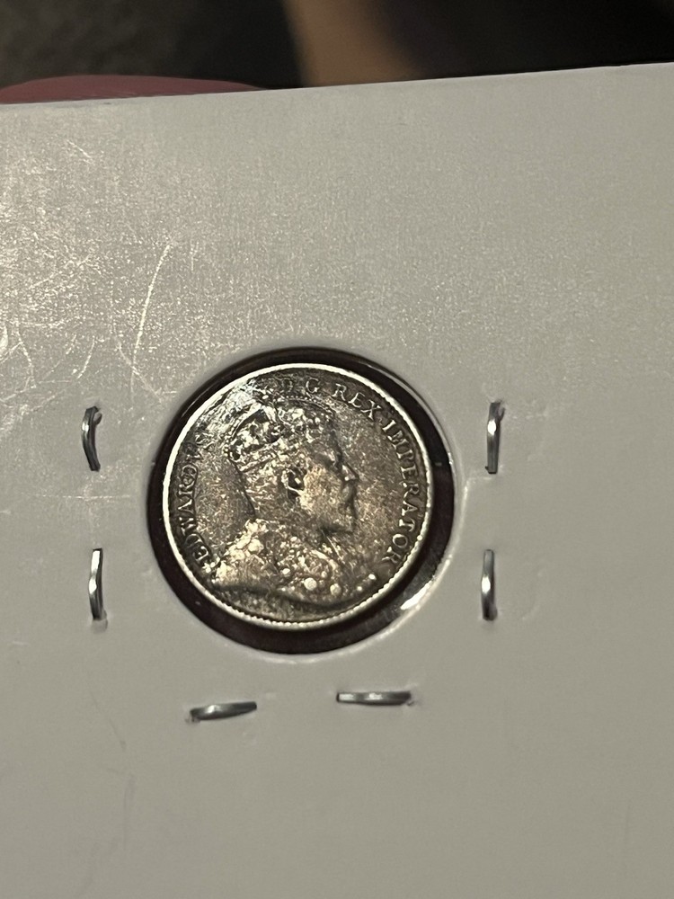 1910 Canada 5 Cents Round Leaves