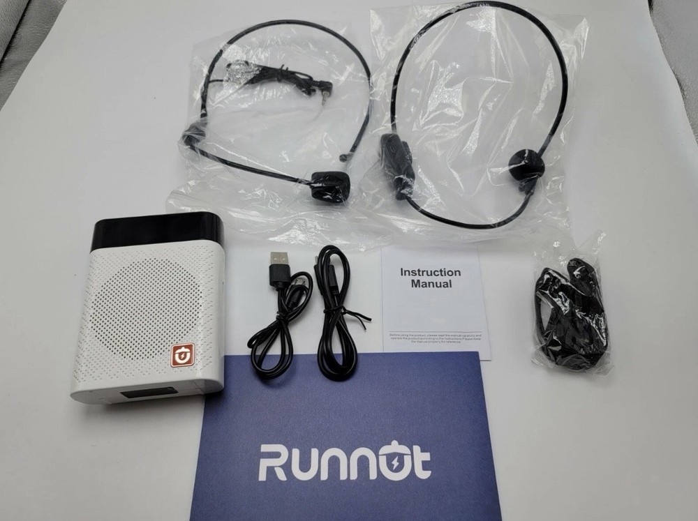 Runnut UHF Wireless Microphone Voice Amplifier (New – Open Box)