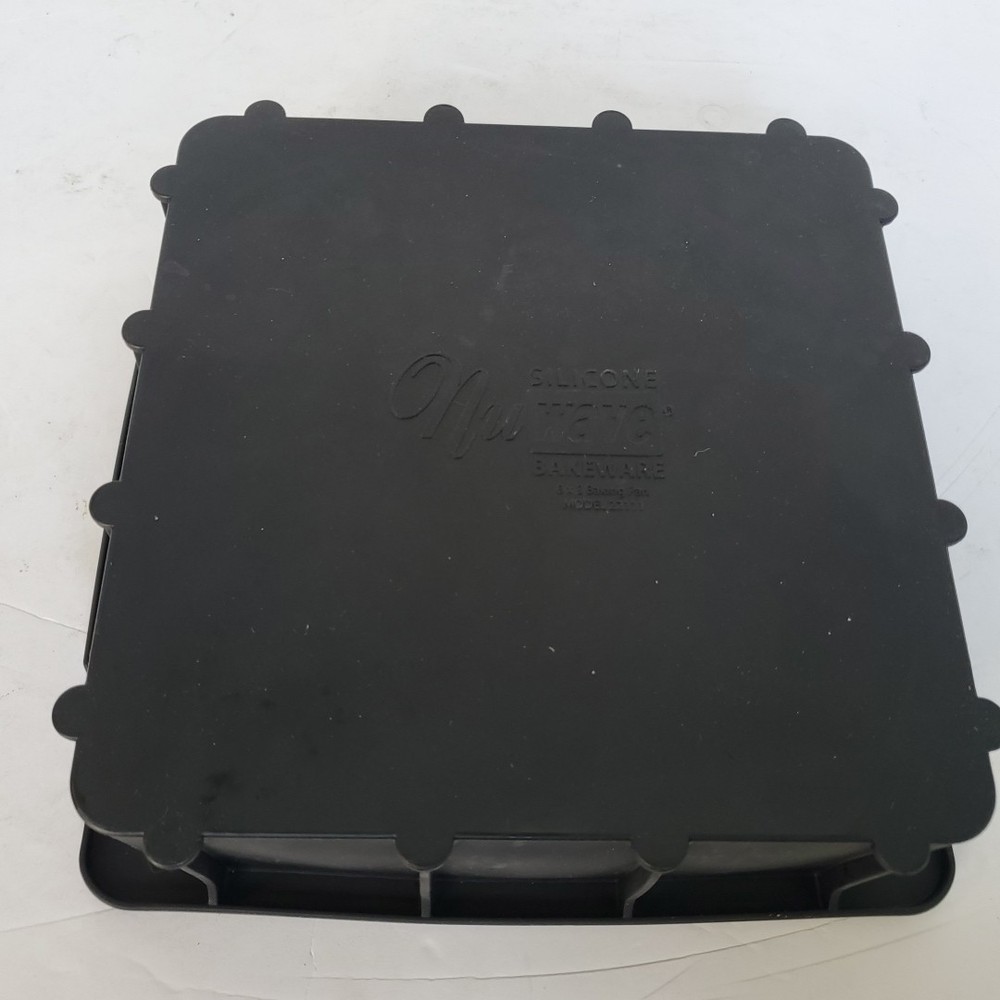 Nuwave Silicone Baking Bake Ware Pan 8x8 With Divider Insert & 9" Baking Pan