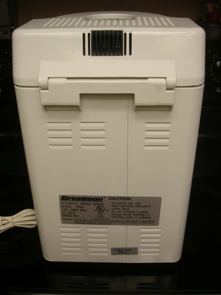 Breadman Bread Maker Machine Model TR-442, 8 Programs 3 Loaf Sizes + Yeast