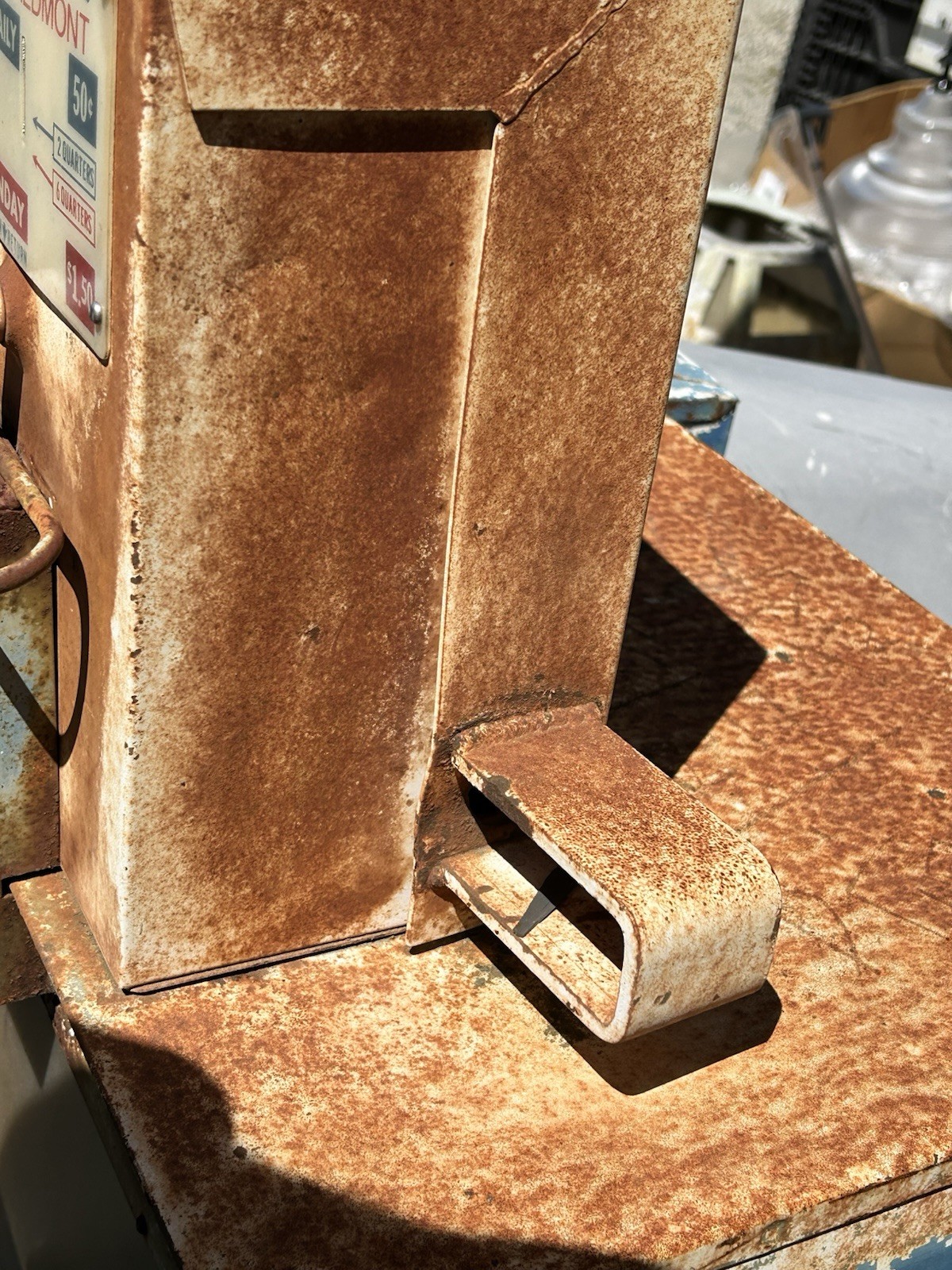 newspaper vending machine The Greenville News, Upstate South Carolina, Can Ship