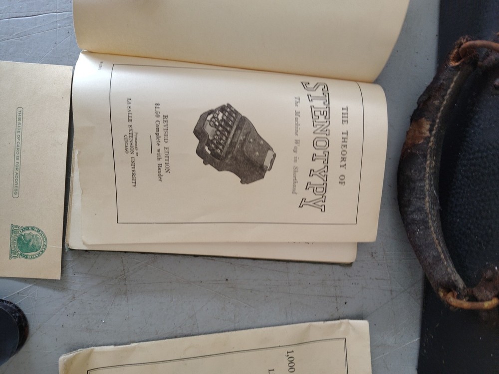 ANTIQUE STENOTYPE TYPING MACHINE WITH CASE BOOK COR