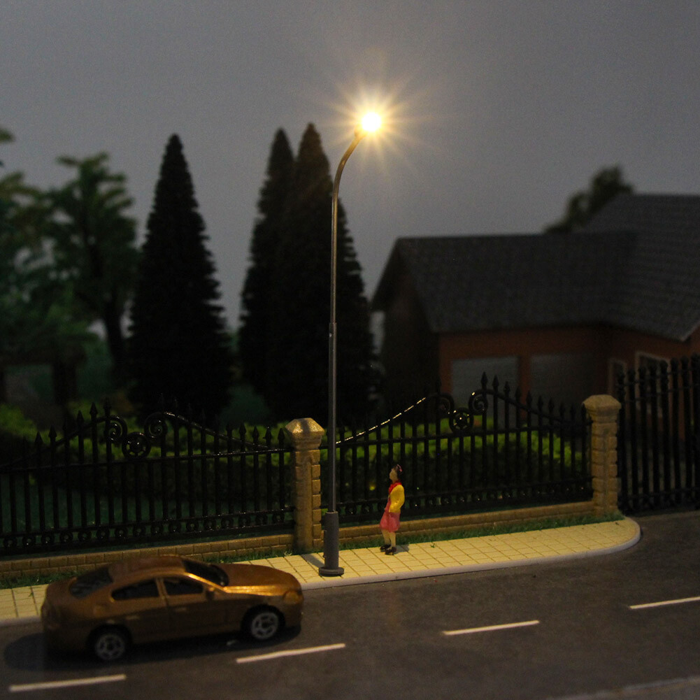 10pcs Model Railway HO Scale 1:87 Warm White LED Street Light Lamps
