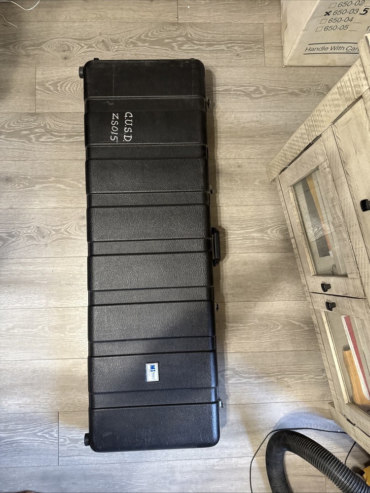 MTS Products Hardshell 61-Note Keyboard Case with Wheels