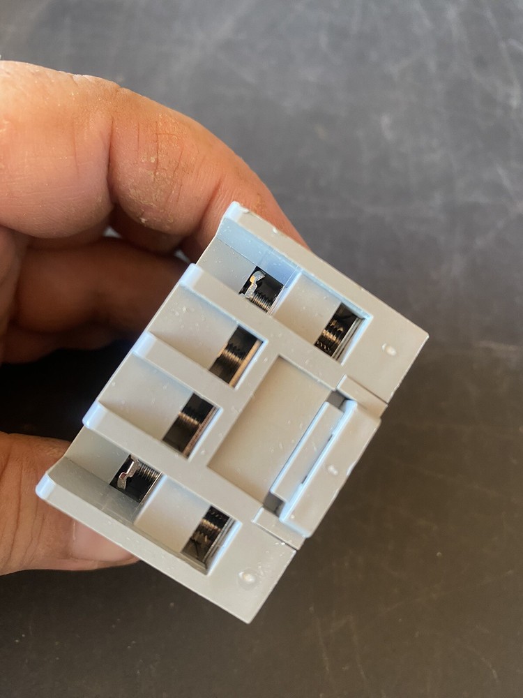 (IB22) 93902 IDEC Socket Relay 11 Pin