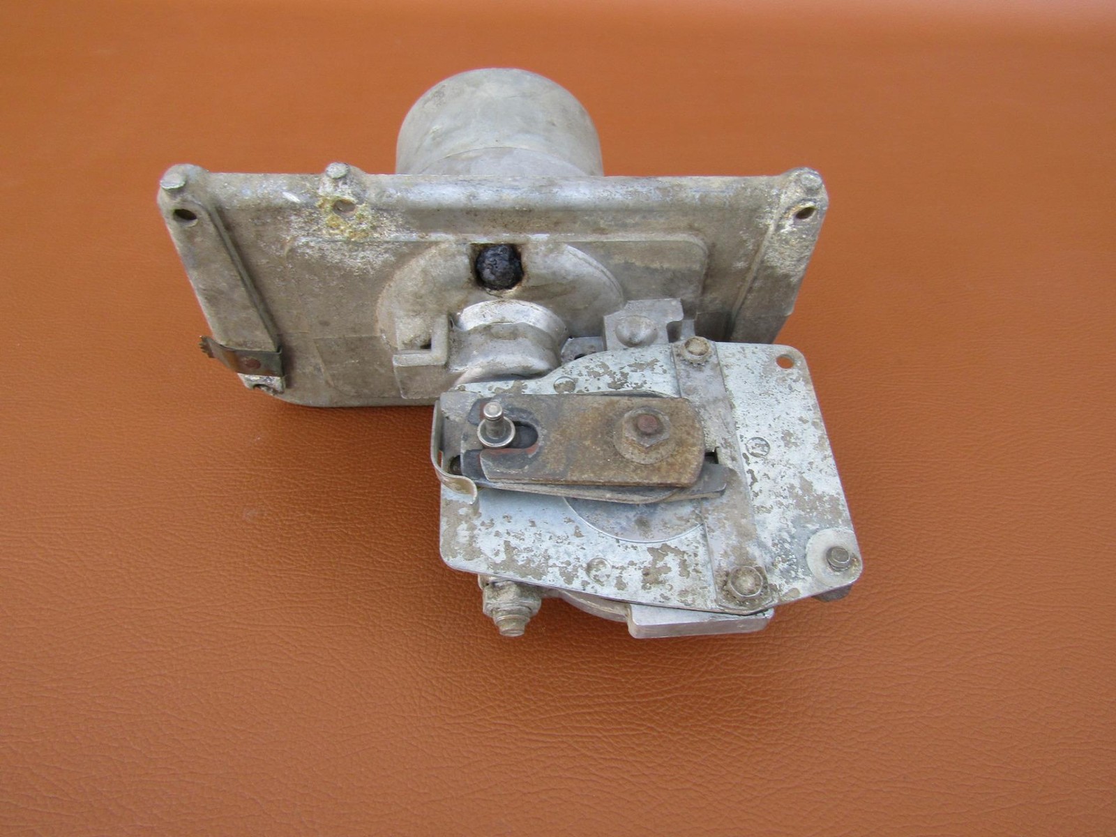 1958-1959 Chevy GMC Truck Nice Orig GM Electric Windshield Wiper Motor 5044306