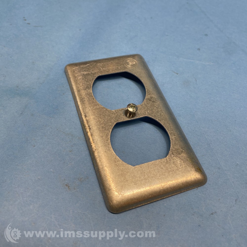 MK 7541Y Brass Outlet Plate USIP