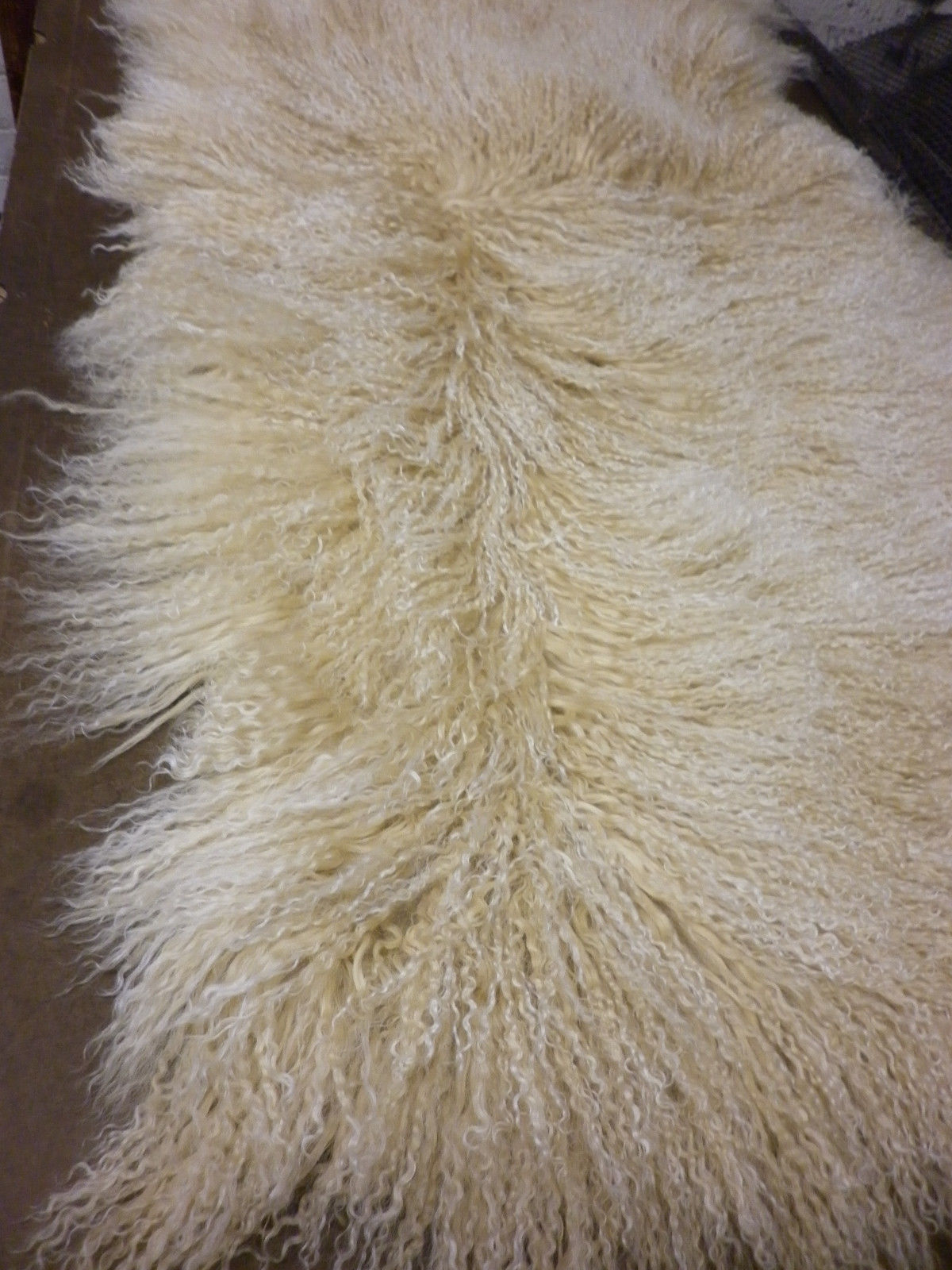Real Mongolian Fur Throw Tibetan Lambskin Beige Snowtop Fur Rug Plate GenuineHid