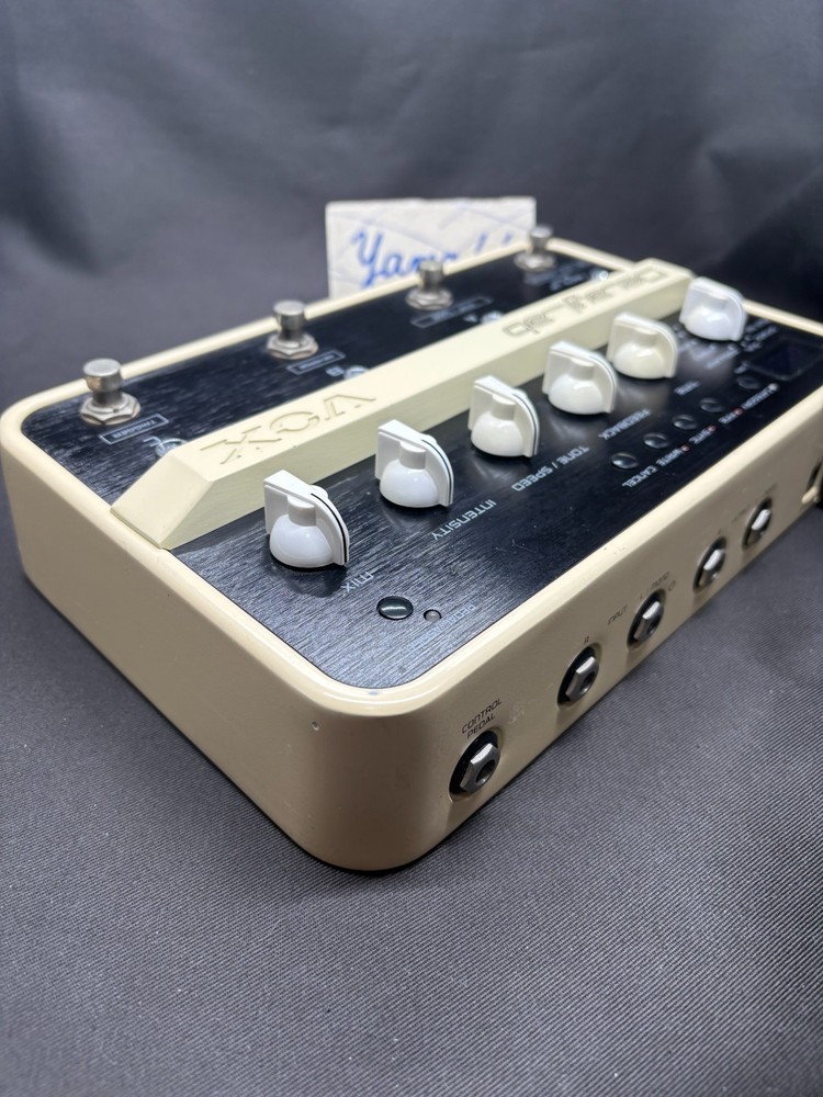 VOX DelayLab Programmable Stereo Delay & Looper Guitar Effect Pedal - Unit Only