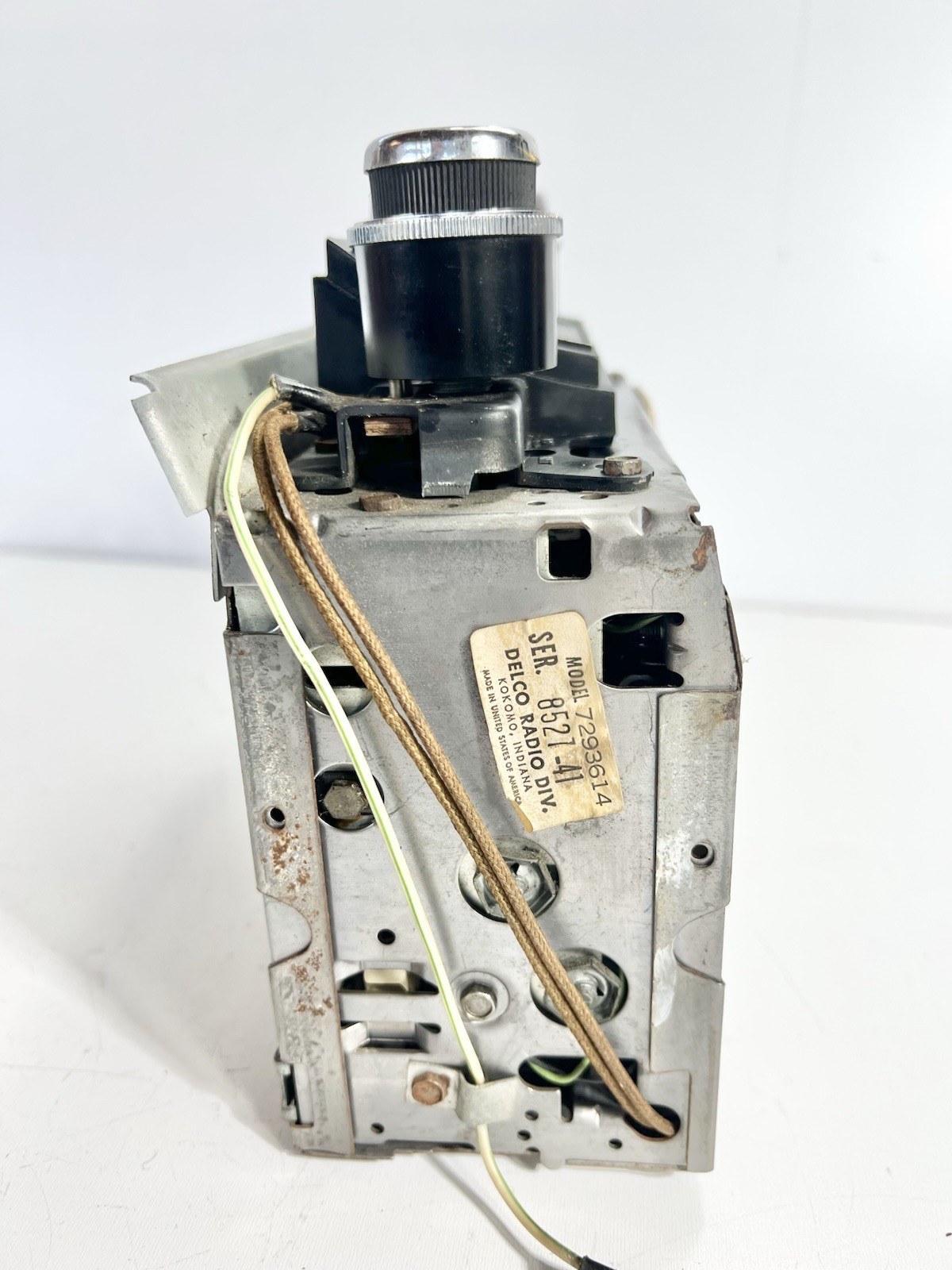 1965 1966 Buick Sonomatic AM Radio OEM original push button # 981061 GM Delco