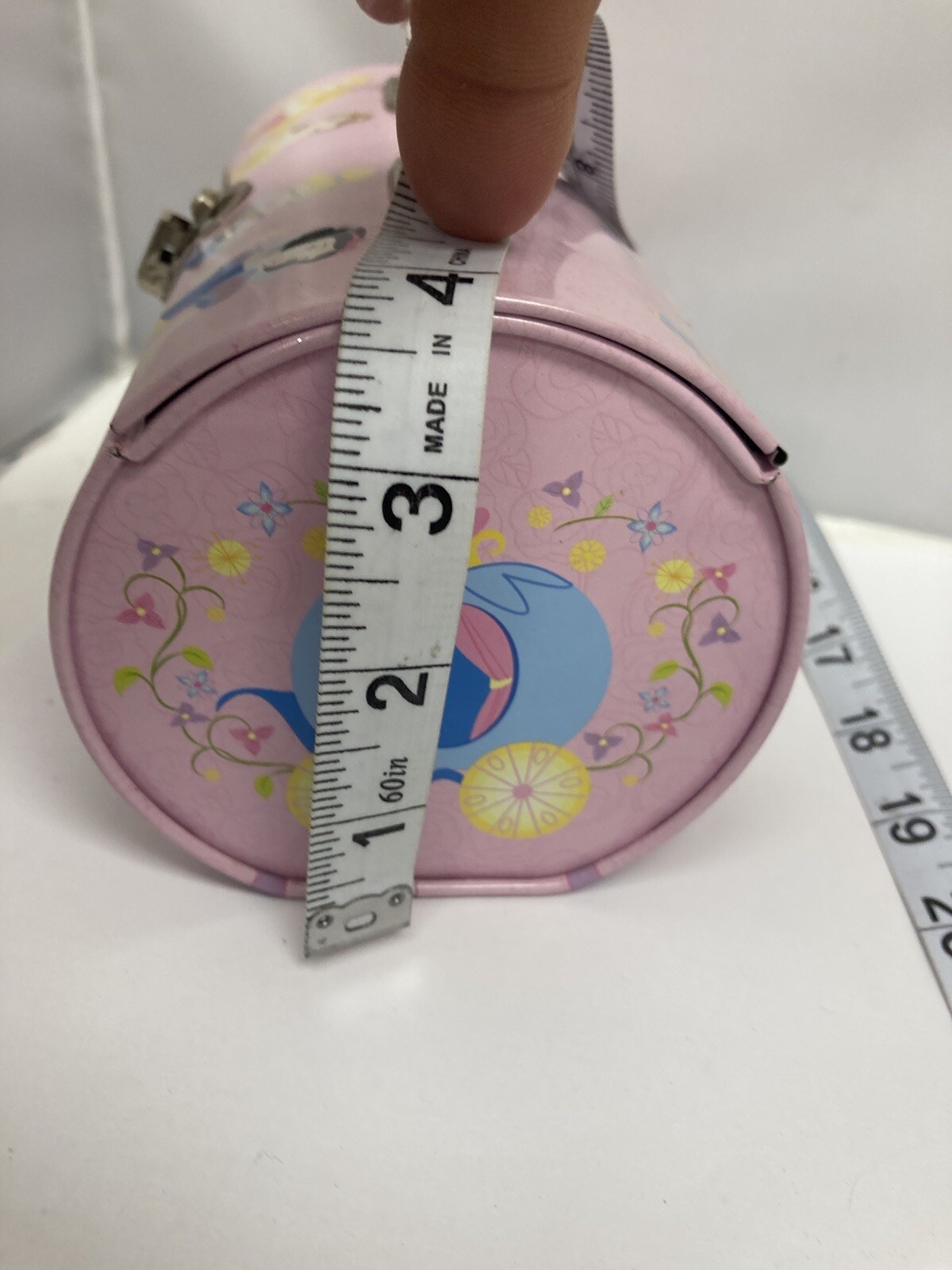 Disney Princess Beaded Pink Tin Tote Purse Case Snow White Cinderella Belle